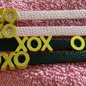 1-Bracelet Leather with XOXO charms
